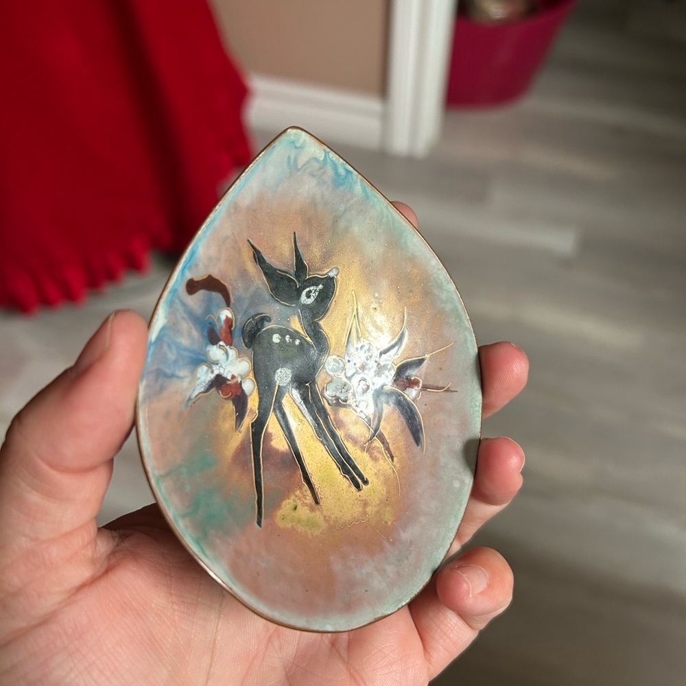 Ring trinket dish Handcrafted Ceramic Art Plate with Deer Design 🦌